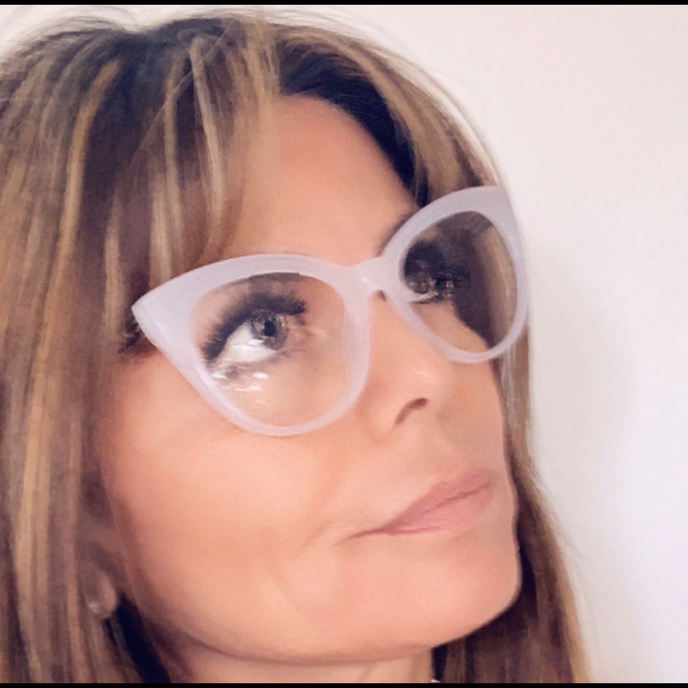 Betsy johnson readers